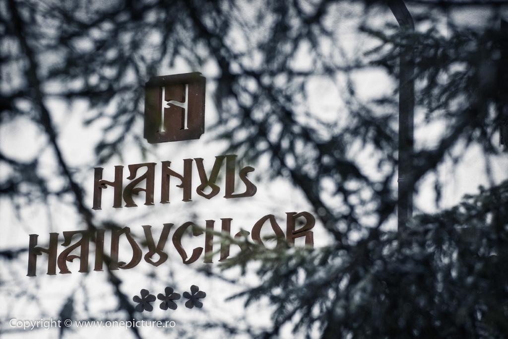 Hanul Haiducilor Obarsia-Lotrului Quarto foto